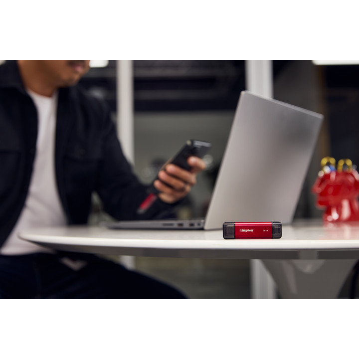 Kingston Technology 2TB Dual USB-A/C Portable SSD, Up to 1050MB/s USB 3.2 Gen 2