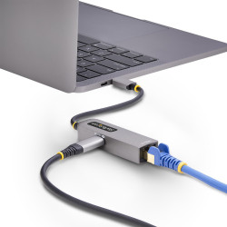 StarTech.com Adaptateur USB-C 2.5GbE vers Ethernet, 100W PD Pass-Through, NBASE-T NIC, Réseau USB 3.0 Type-C 2.5/1G Multi Spee