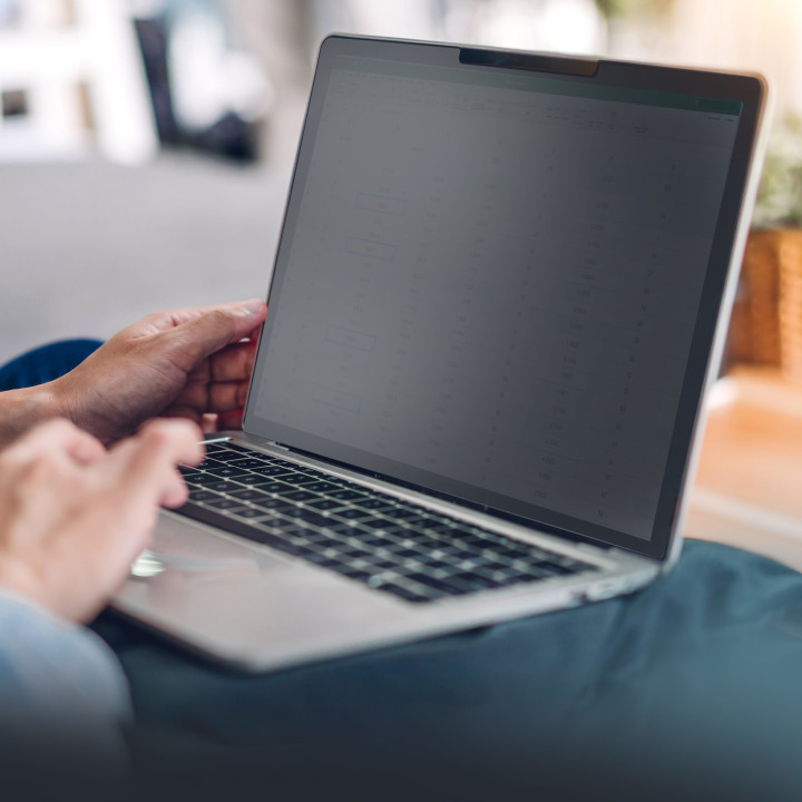 StarTech.com Écran de Confidentialité pour Surface Laptop / Surface Book 13,5 pouces - Filtre Anti Reflets avec 51% de Réduc