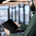 StarTech.com Filtre de Confidentialité pour Surface Pro 12,3", Surface Pro 4/5/6/7/7+, 4 Directions, Portrait/Paysage, Filtre 