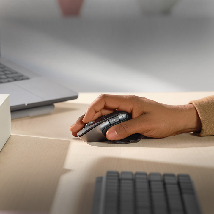 Logitech 910-006571 souris Bureau Droitier Bluetooth Laser 8000 DPI