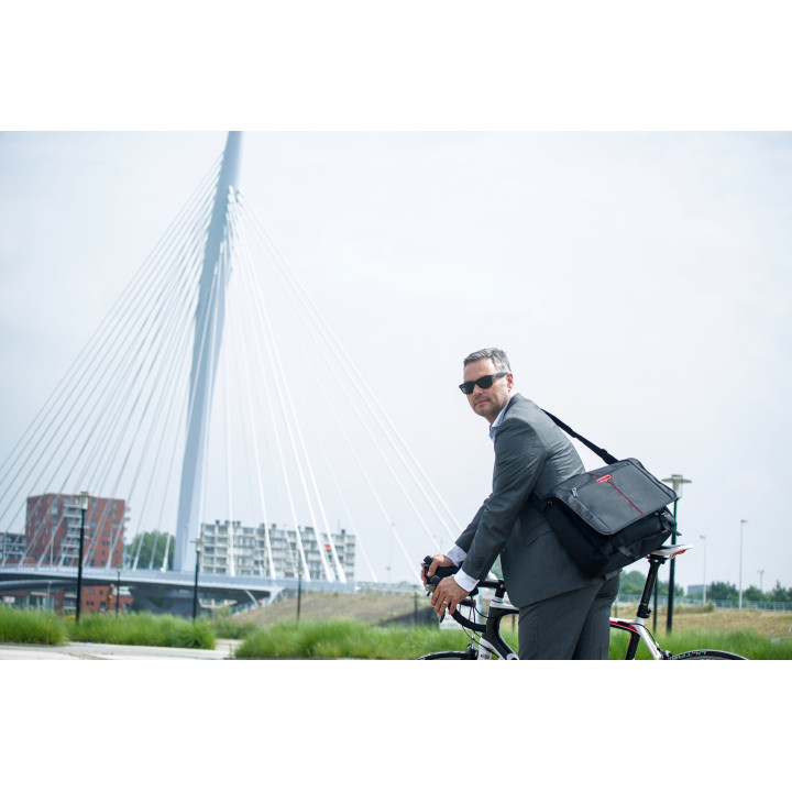 Verbatim Berlin 40,6 cm (16") Sac Messenger Noir