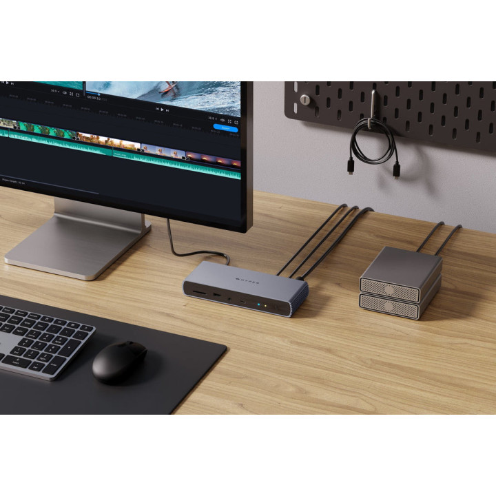 Targus HDTB4D-EU station d'accueil Thunderbolt 4 Gris