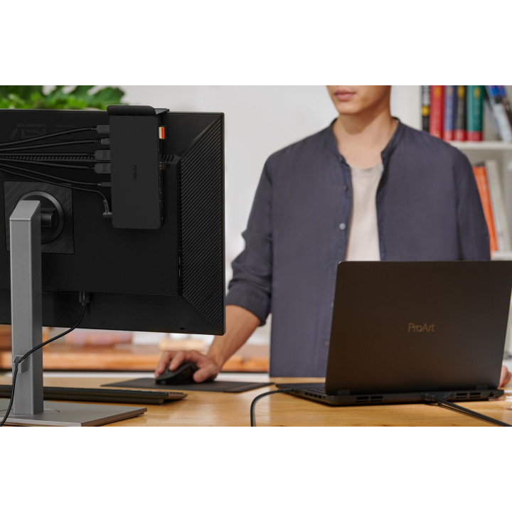 ASUS Triple 4K Thunderbolt 4 Dock DC500 Avec fil Noir