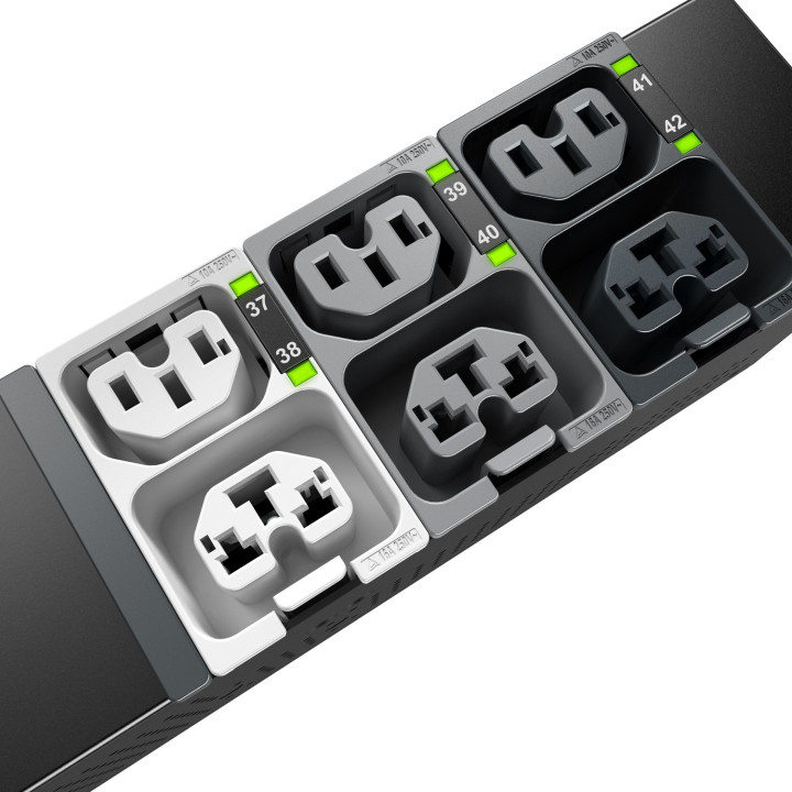 APC APDU10450SM unité de distribution d'énergie 42 sortie(s) CA 0U Noir