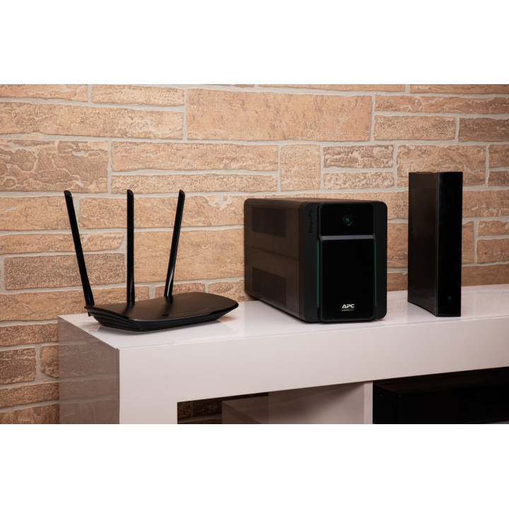 APC Easy UPS BVX - onduleur line-interactive - 1600VA, 230V - Prises IEC
