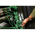 APC NetShelter Rack PDU Advanced, Contrôlé, 3PH, 22,1kW 400V 32A ou 17,3kW 415V 30A, 48 Prises, CEI309