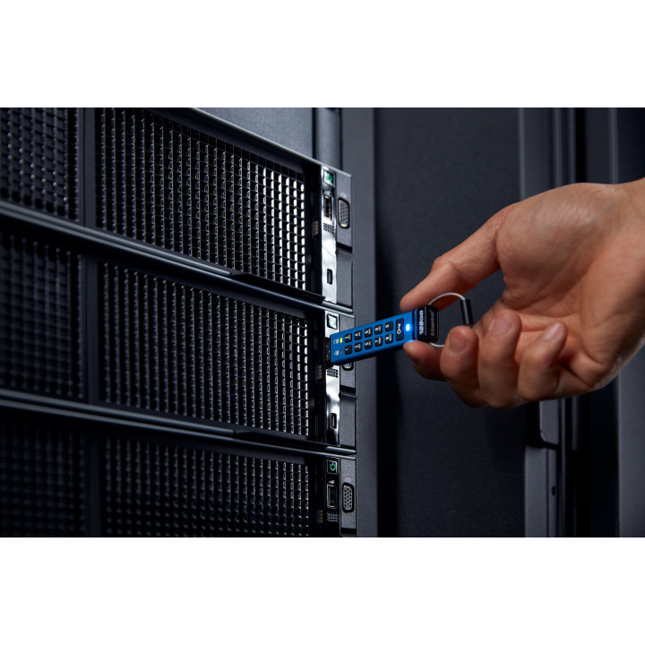 Kingston Technology IronKey Keypad 200C USB-C de 128 Go, FIPS 140-3 niveau 3 AES-256